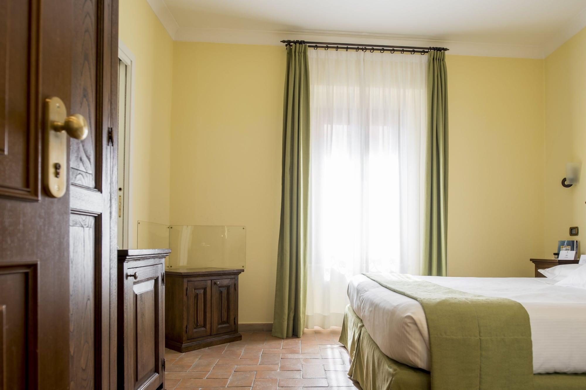 Oste Del Castello Wellness & Bike Hotel Verucchio Exterior photo